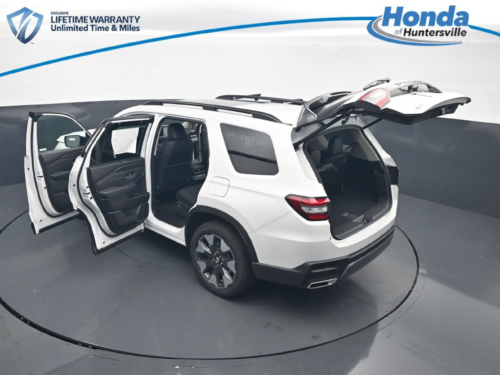 New 2026 Honda Pilot Touring image 69