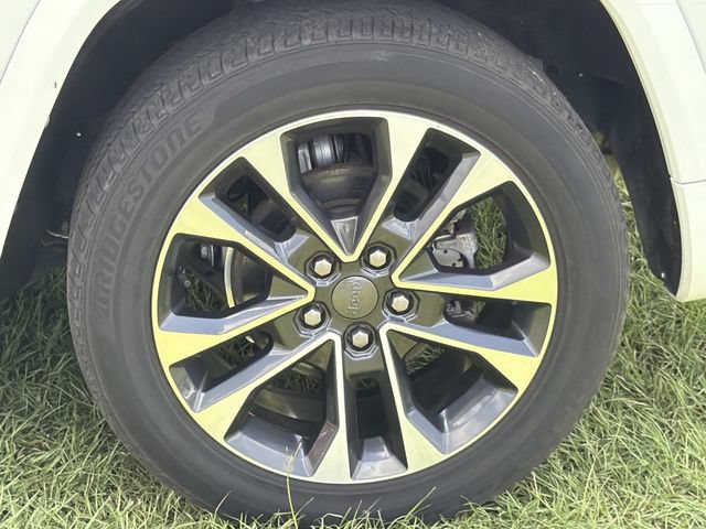 Used 2022 Jeep Grand Cherokee Overland AWD/4WD image 17