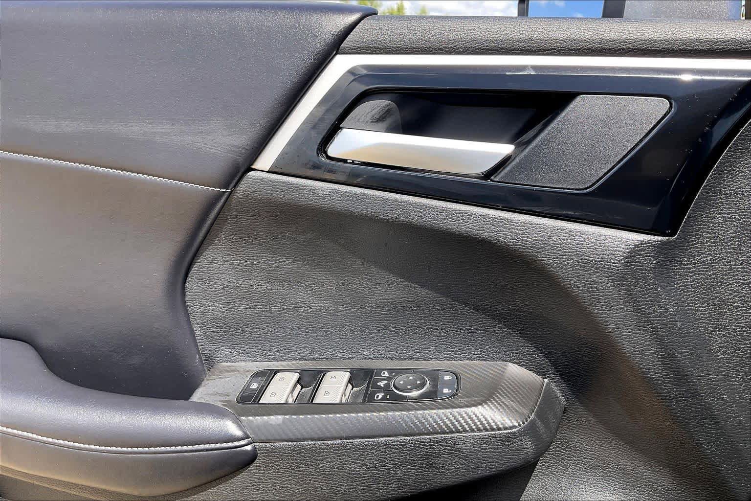 Used 2024 Mitsubishi Outlander SE FWD image 34