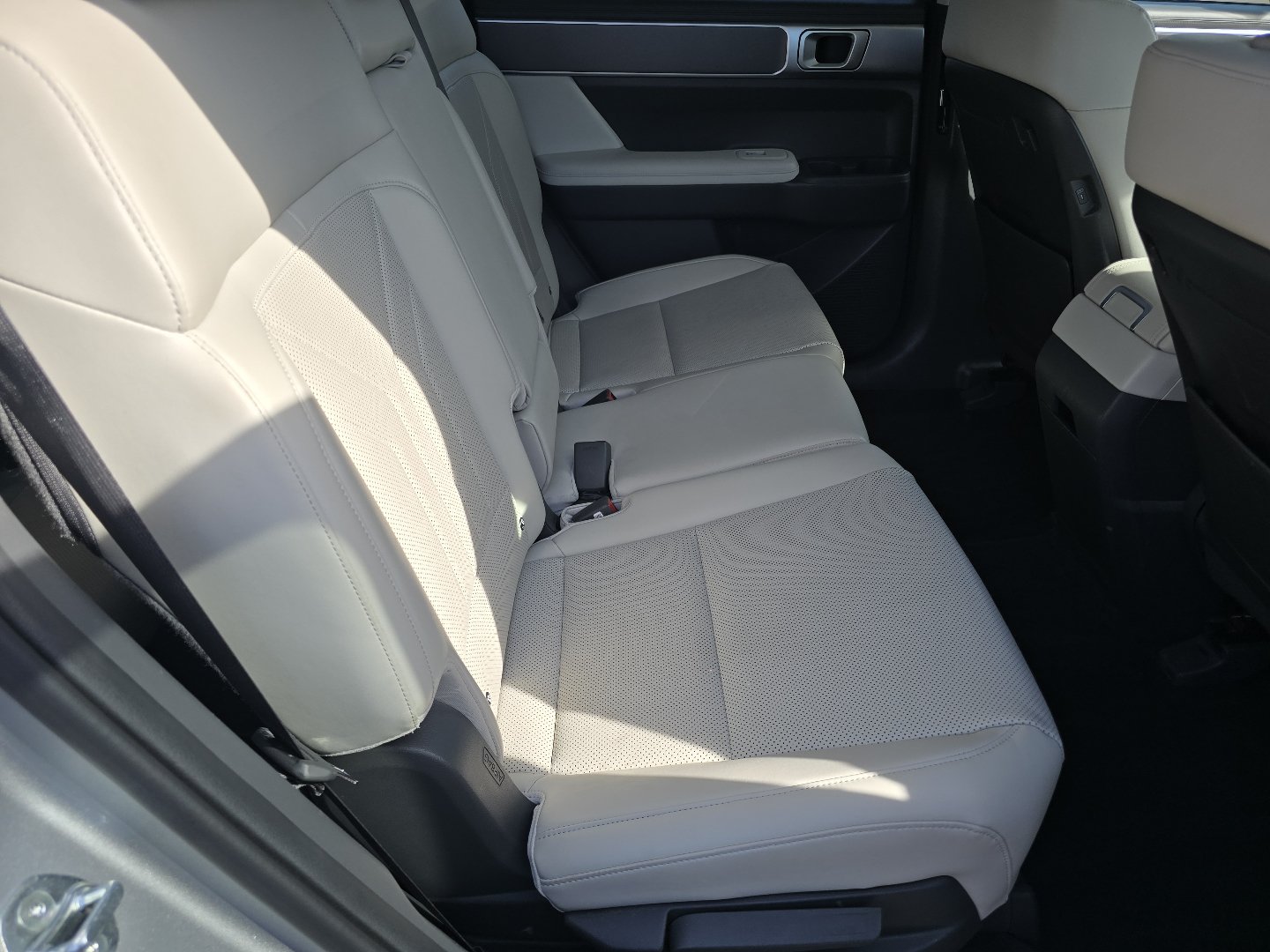 Used 2025 Hyundai Santa Fe SEL AWD/4WD image 29