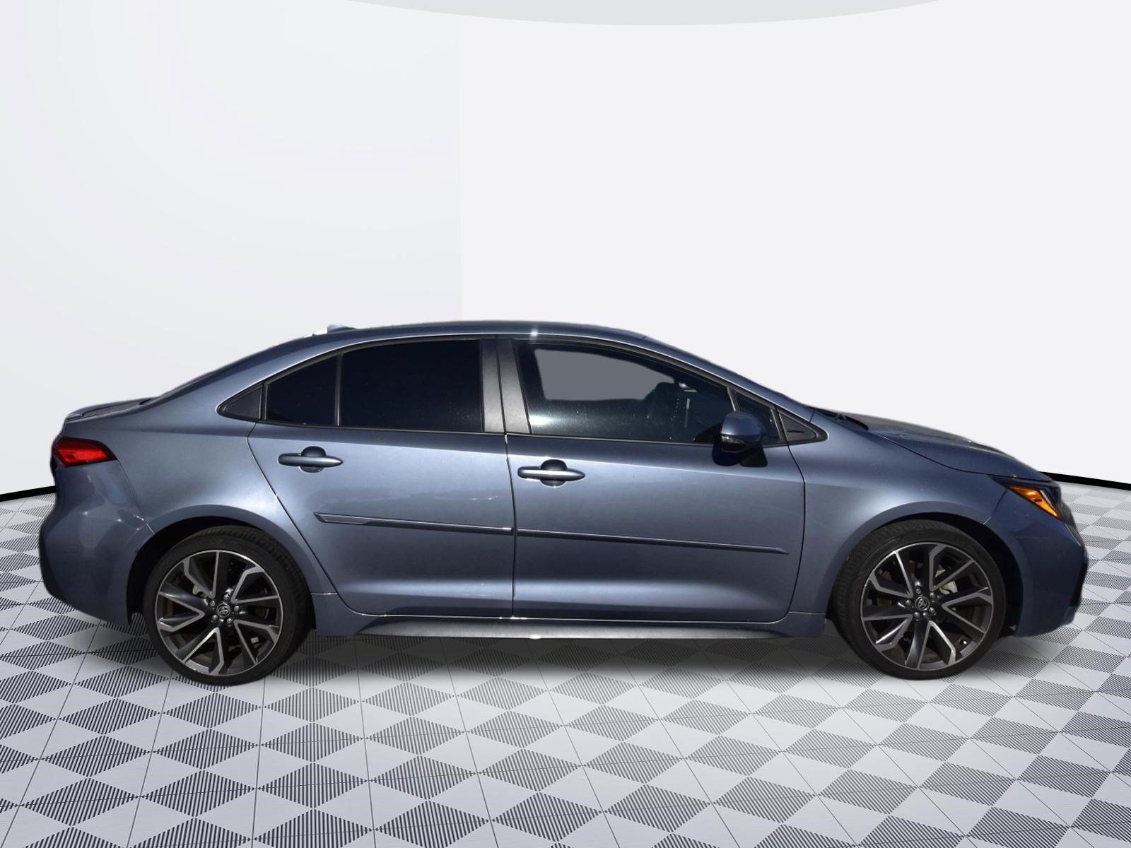 Used 2021 Toyota Corolla SE w/ Carpet Mat Package (TMS) FWD image 5