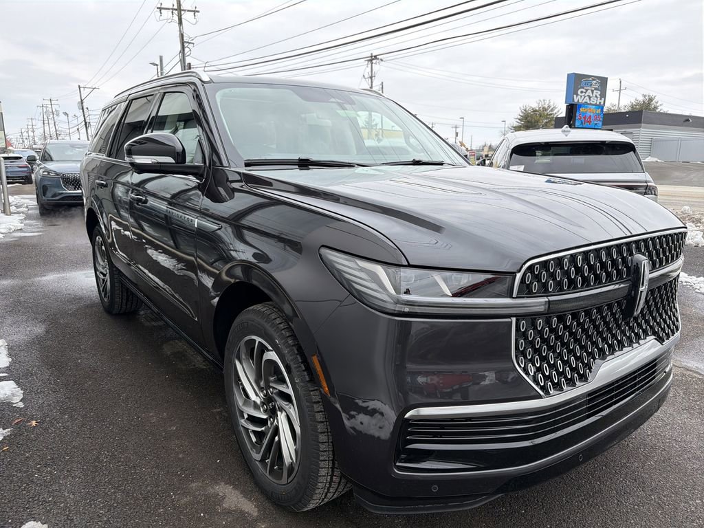 New 2025 Lincoln Navigator Reserve image 4