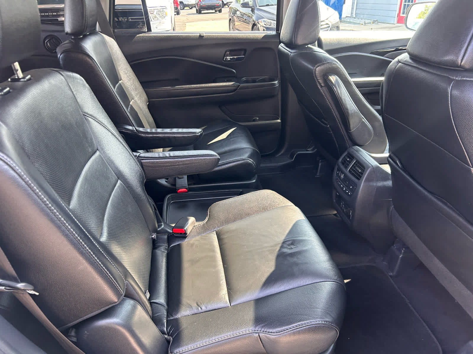 Used 2019 Honda Pilot Touring image 28