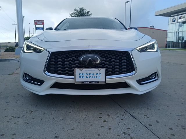 Used 2019 INFINITI Q60 Red Sport 400 w/ Proassist Package RWD image 2