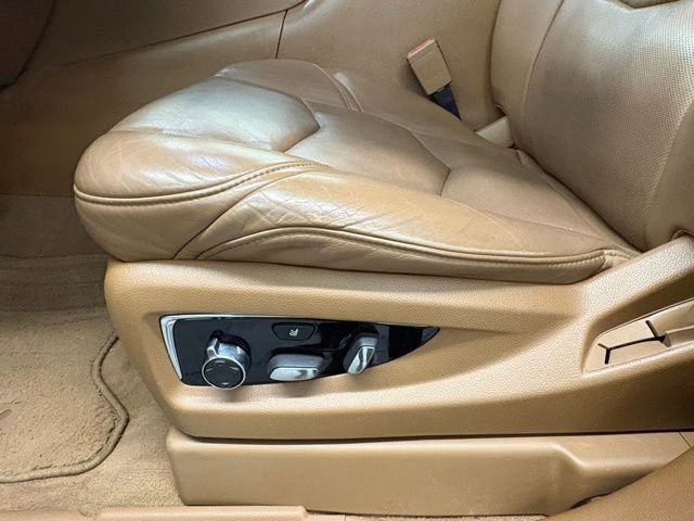 Used 2015 Cadillac Escalade Platinum image 18
