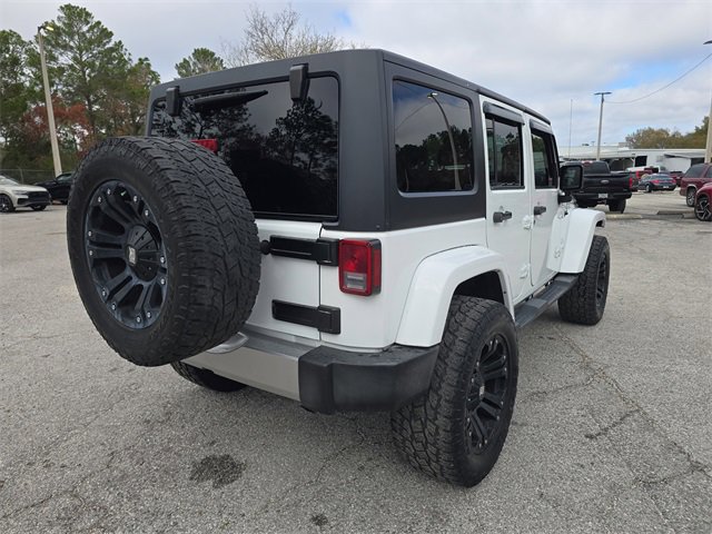 Used 2017 Jeep Wrangler Unlimited Sahara w/ Connectivity Group image 4