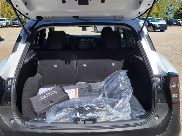 New 2025 Nissan Kicks SR w/ Illumination Package image 6