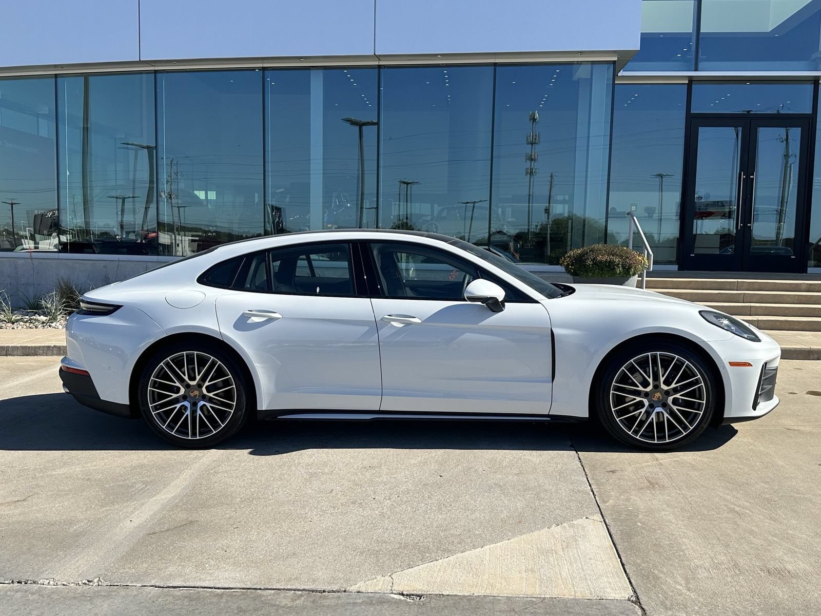 New 2026 Porsche Panamera 4 AWD/4WD image 8