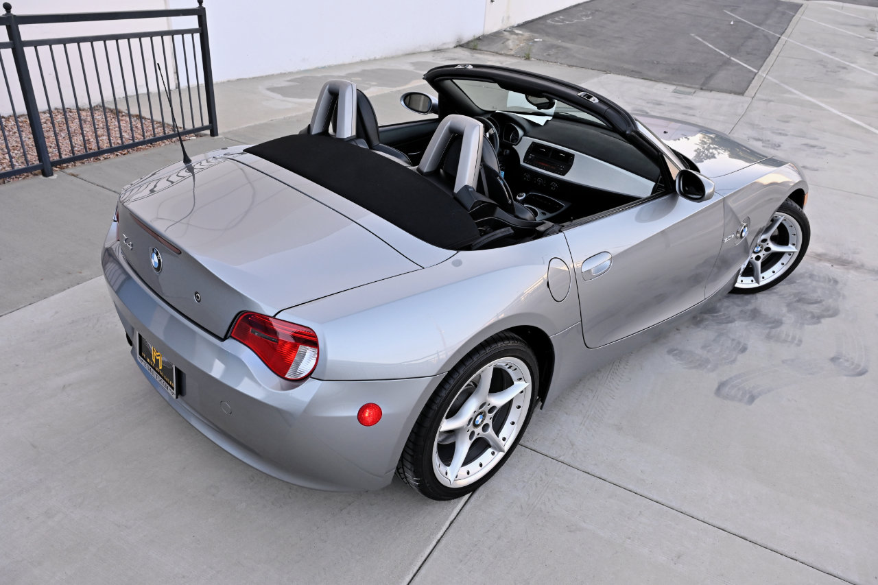 Used 2006 BMW Z4 3.0si RWD image 30
