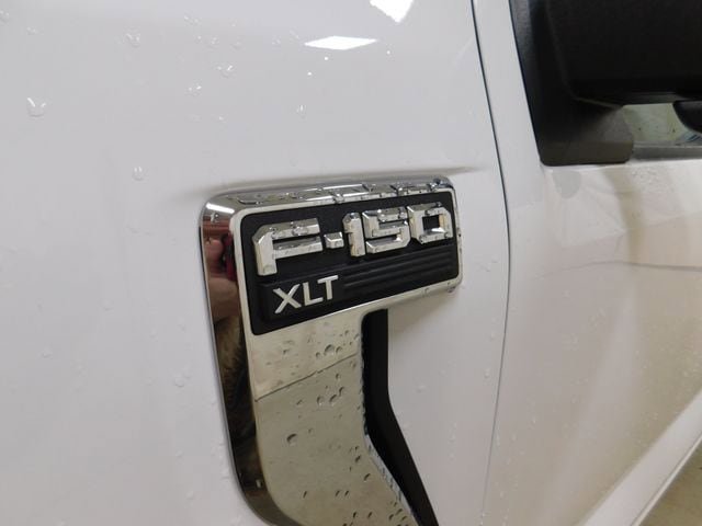 Used 2023 Ford F150 XLT w/ Trailer Tow Package image 5