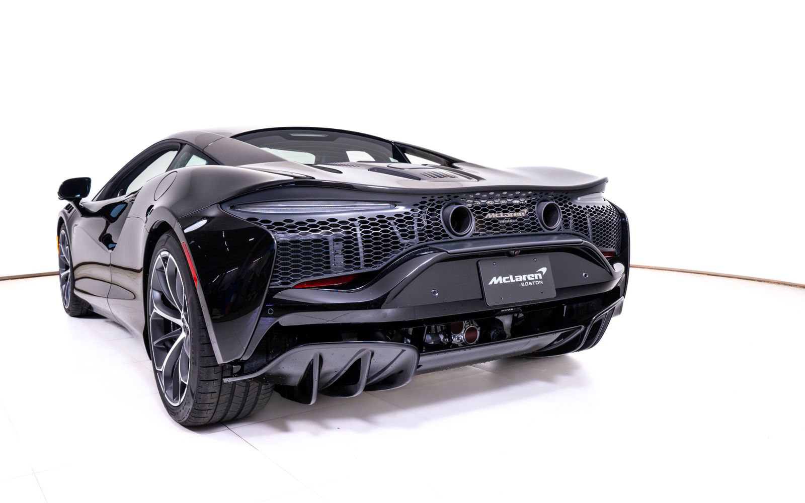 New 2026 McLaren Artura RWD image 10