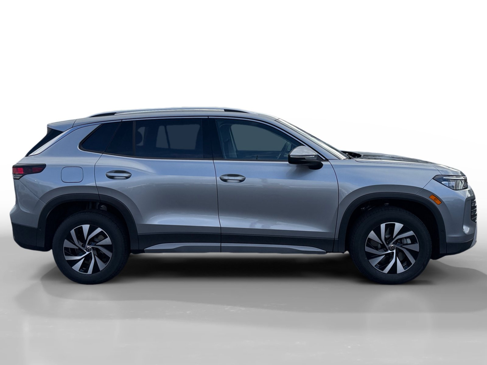 New 2026 Volkswagen Tiguan S AWD/4WD image 6