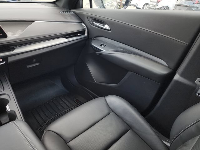 Used 2025 Cadillac XT4 Premium Luxury FWD image 21