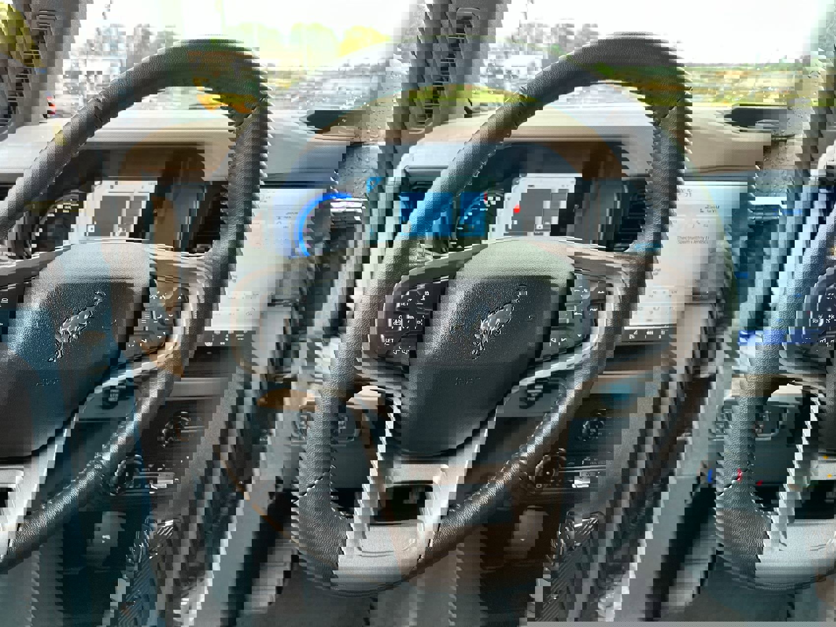 Used 2022 Ford Bronco Wildtrak image 14