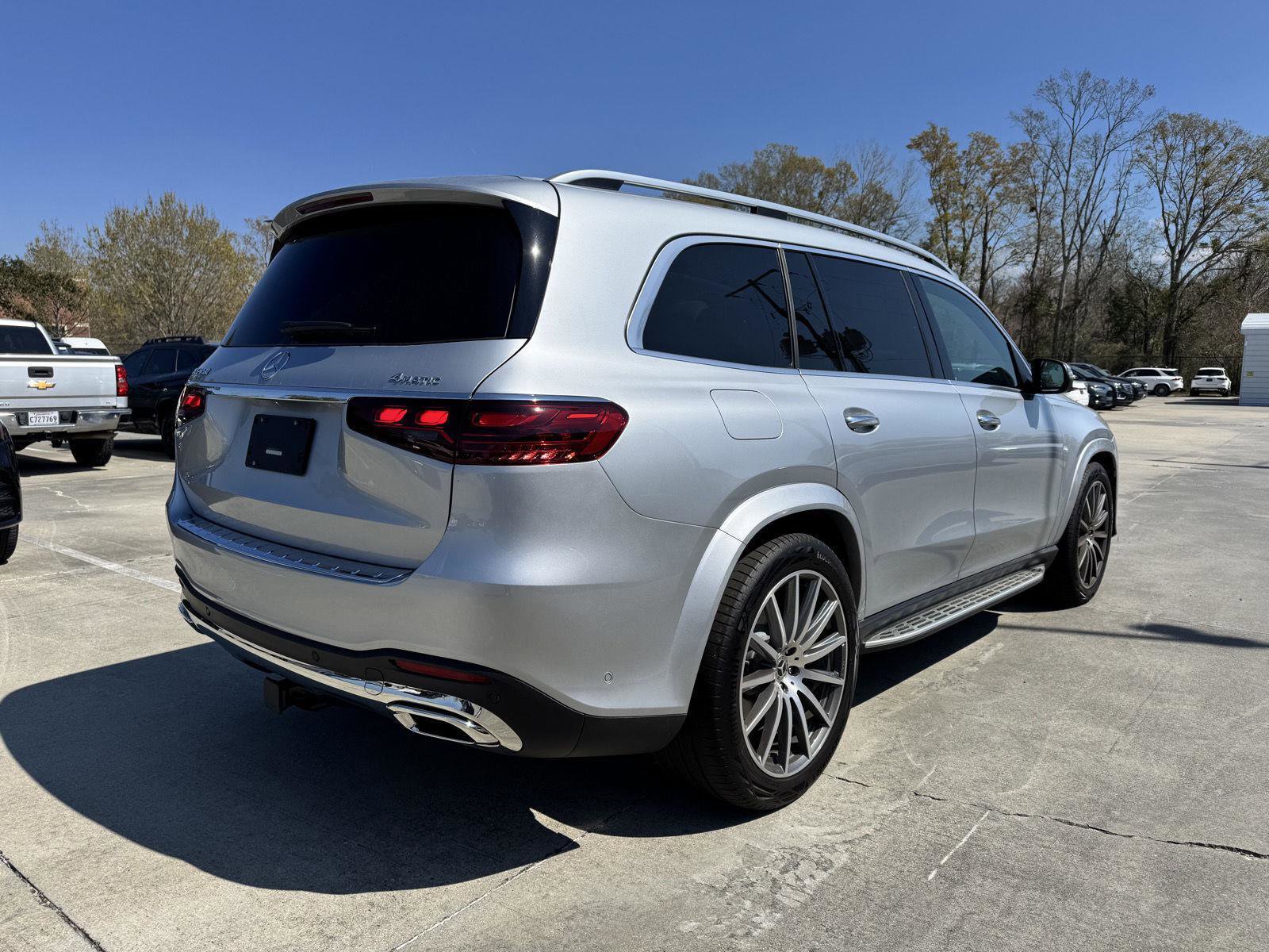 Certified 2026 Mercedes-Benz GLS 450 4MATIC image 28