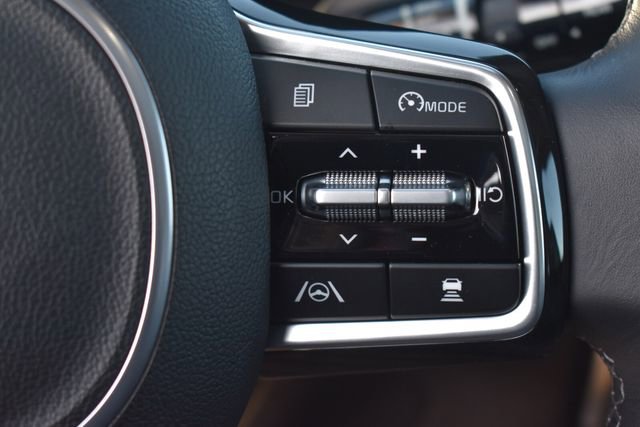 Certified 2023 Kia Sorento SX image 30
