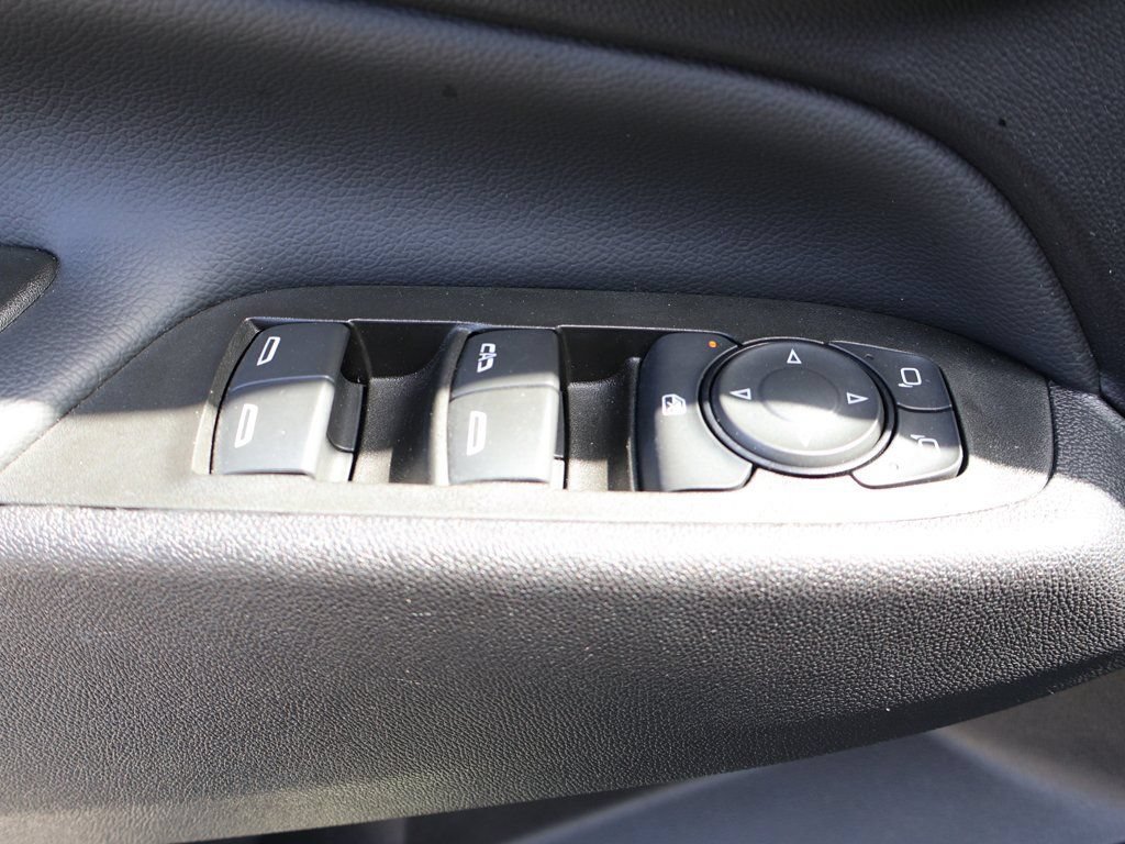 Used 2024 Chevrolet Equinox LT FWD image 39