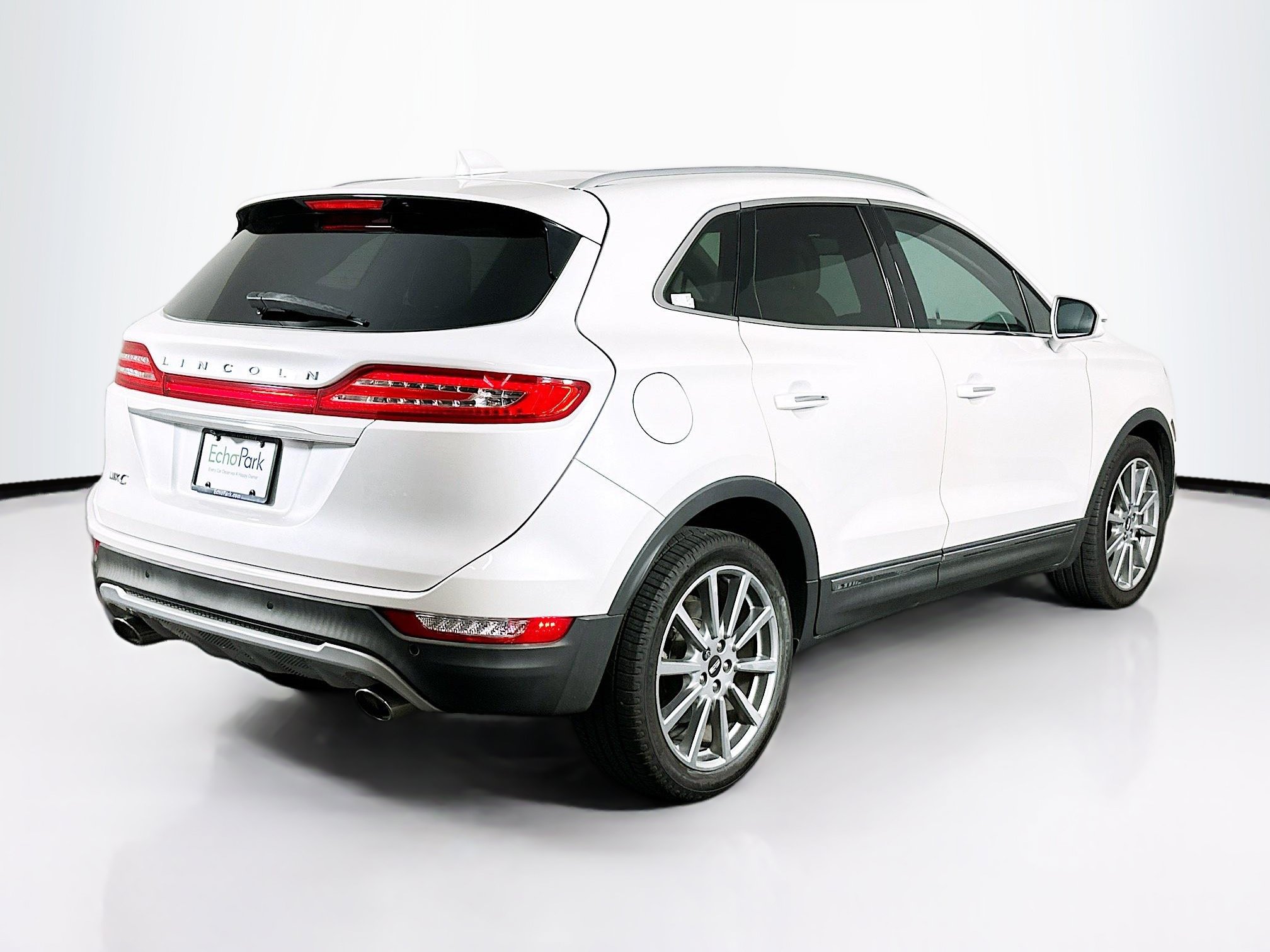 Used 2019 Lincoln MKC Reserve w/ MKC Technology Package FWD image 9