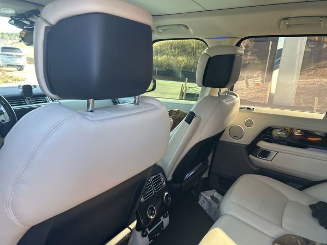 Used 2020 Land Rover Range Rover HSE image 9