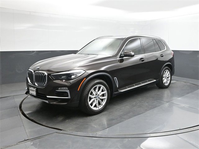 Used 2021 BMW X5 sDrive40i w/ Premium Package 2