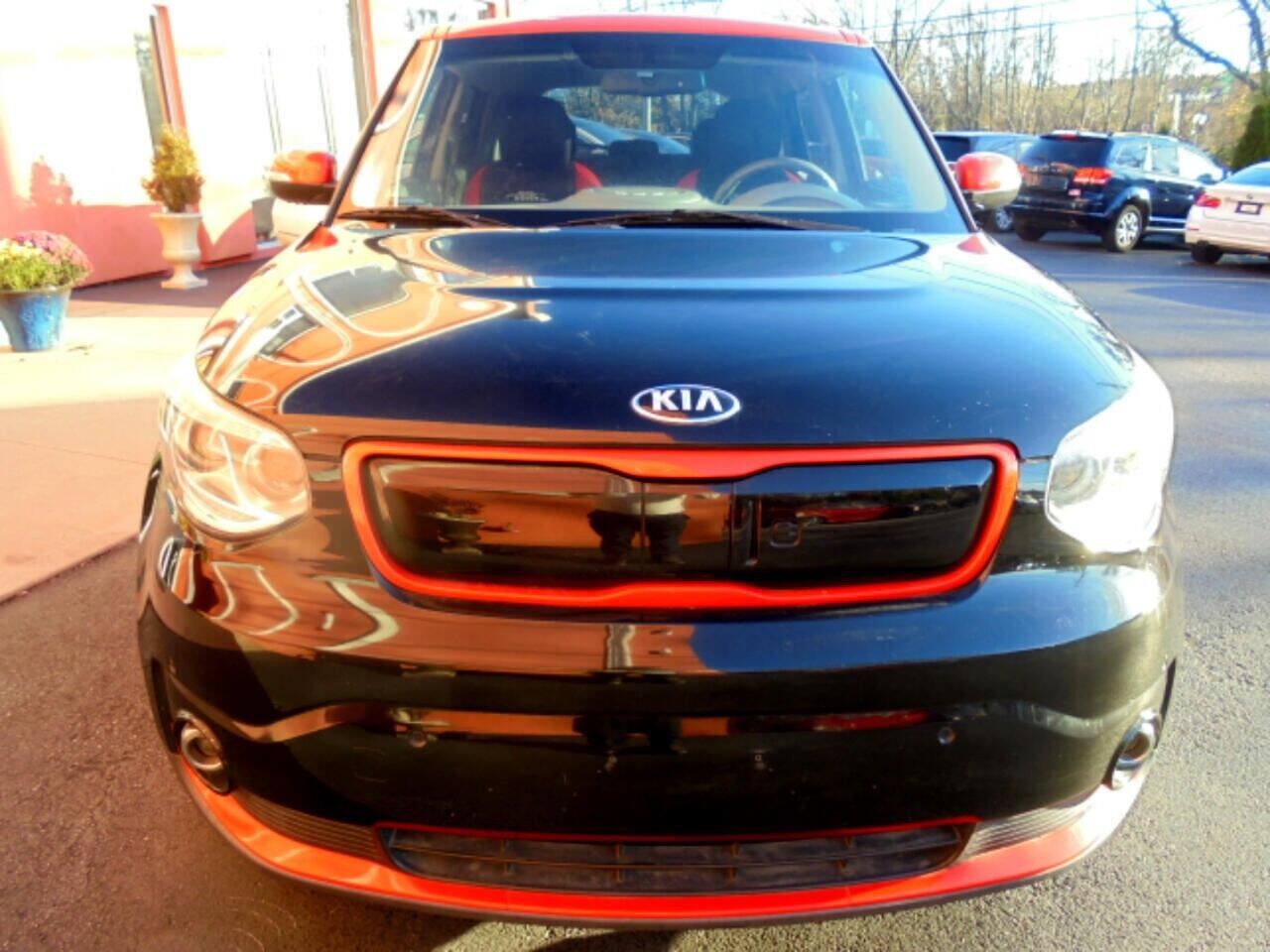 Used 2015 Kia Soul EV + FWD image 6