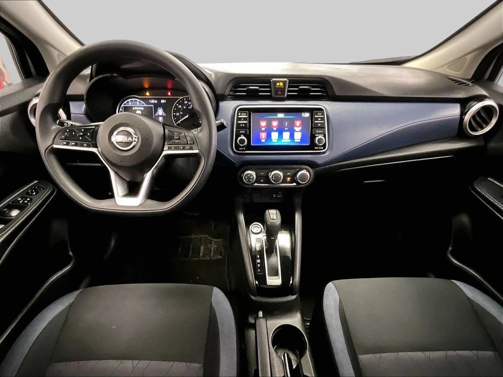 Used 2023 Nissan Versa SV image 14