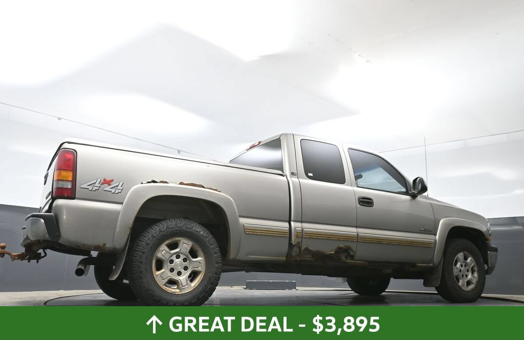 Used 2001 Chevrolet Silverado 1500 LS w/ Firm Ride Suspension Pkg AWD/4WD image 23