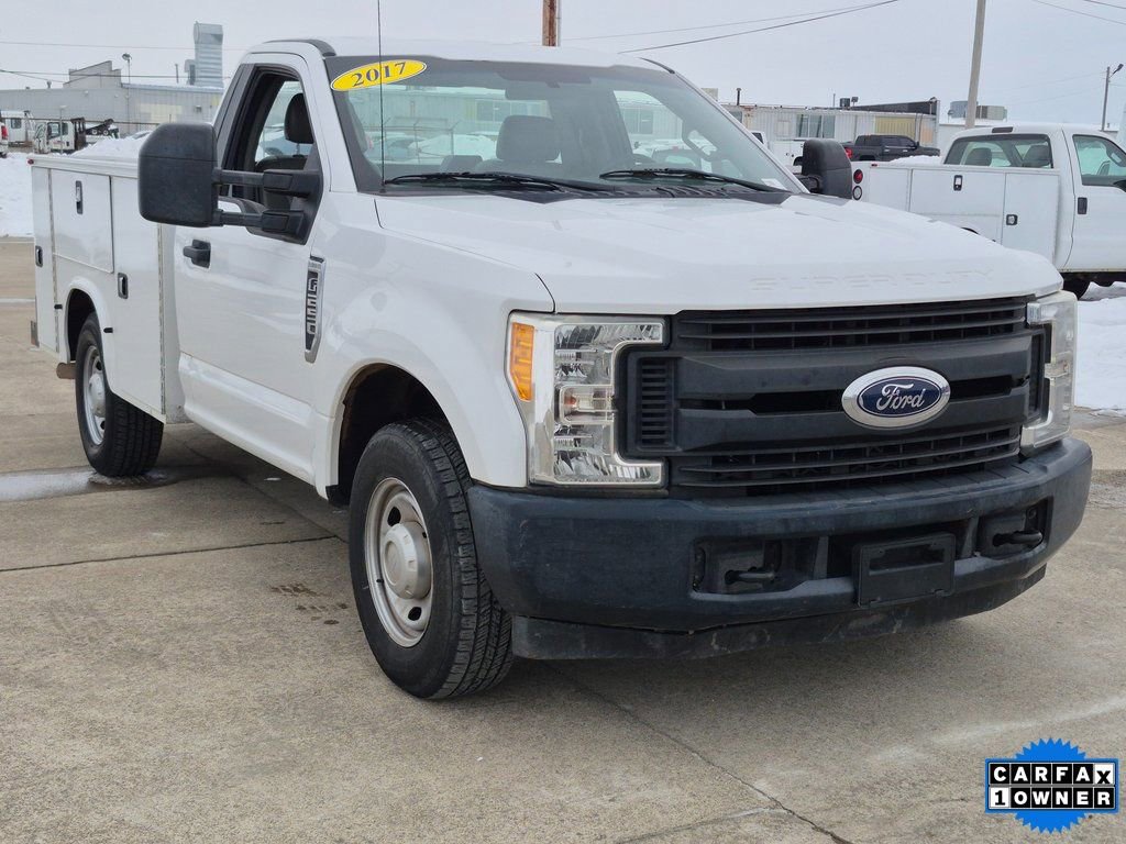 Used 2017 Ford F250 XL image 1