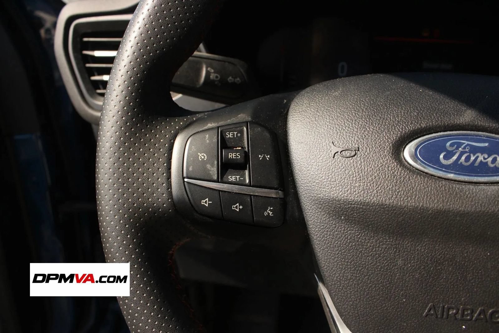 Used 2023 Ford Escape ST-Line w/ Equipment Group 301A FWD image 25