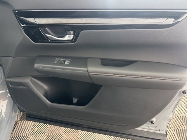 Used 2026 Honda CR-V Sport Touring image 31