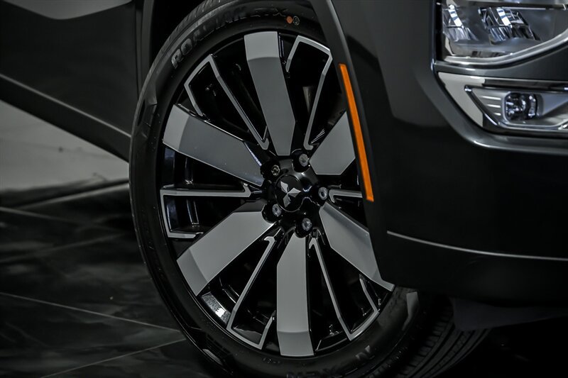 New 2026 Mitsubishi Outlander SE FWD image 3