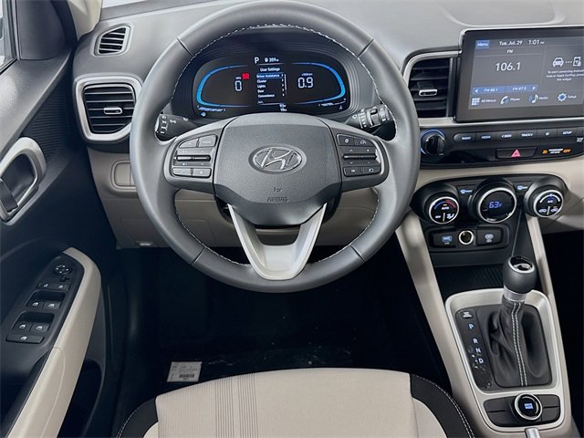 New 2025 Hyundai Venue SEL image 20