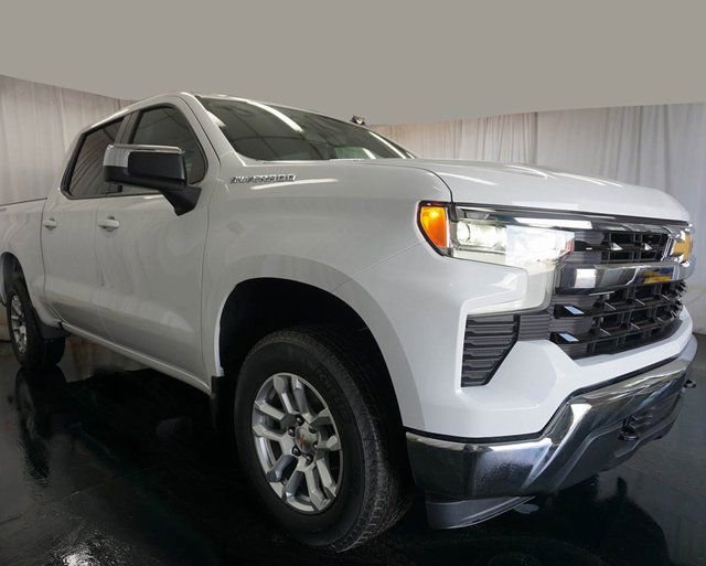 New 2026 Chevrolet Silverado 1500 LT image 2
