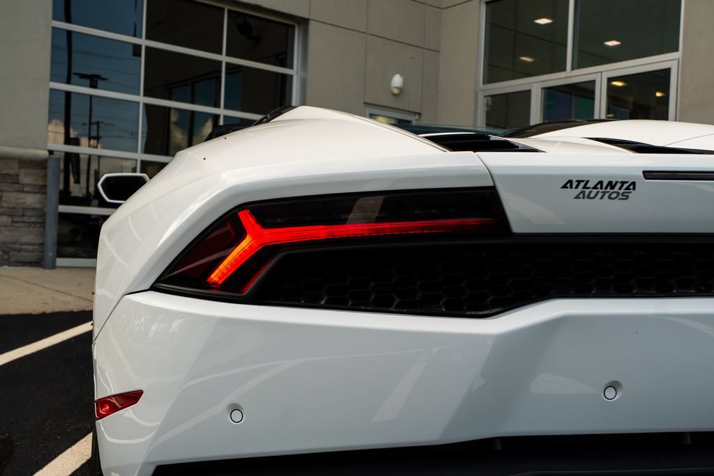 Used 2017 Lamborghini Huracan LP 610-4 AWD/4WD image 17
