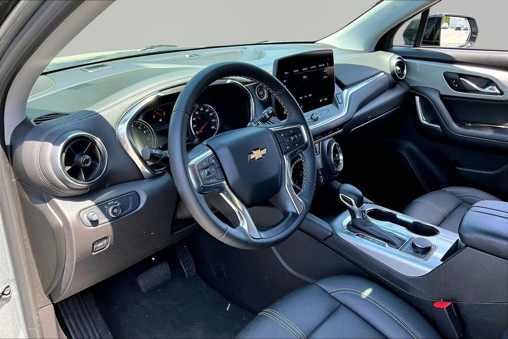 Used 2025 Chevrolet Blazer LT w/ Redline Edition image 12