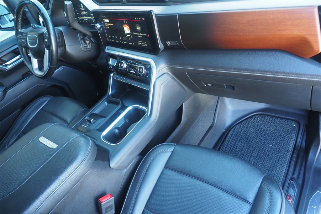 Used 2024 GMC Sierra 3500 Denali w/ Denali Reserve Package image 25