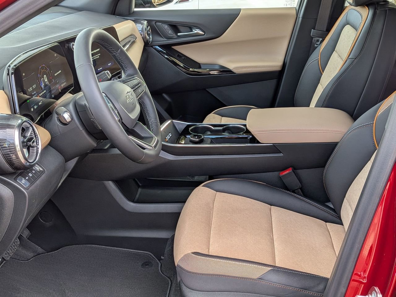 New 2026 Chevrolet Equinox ACTIV w/ Convenience Package III image 18