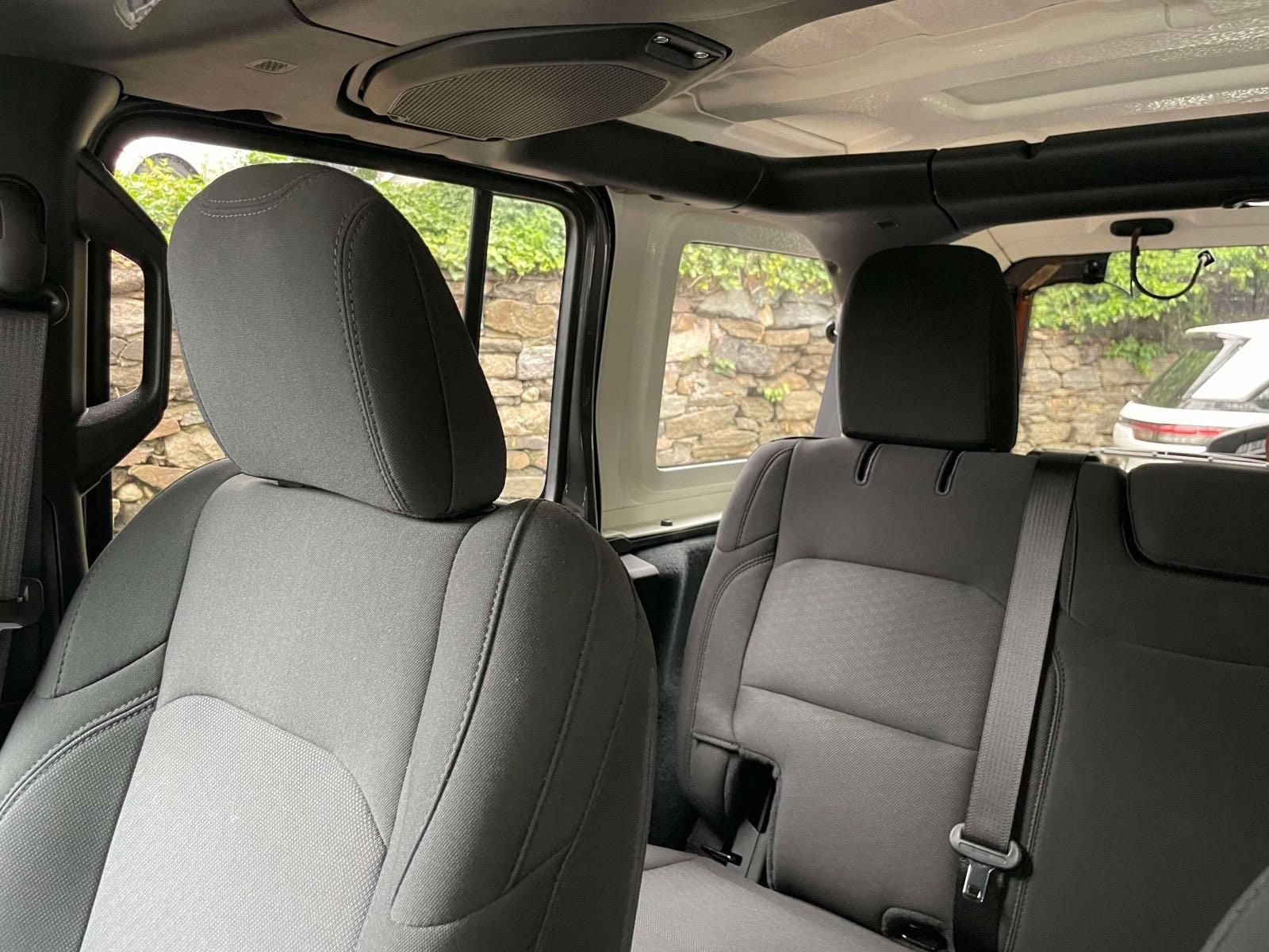 Used 2022 Jeep Wrangler Unlimited Sport AWD/4WD image 31