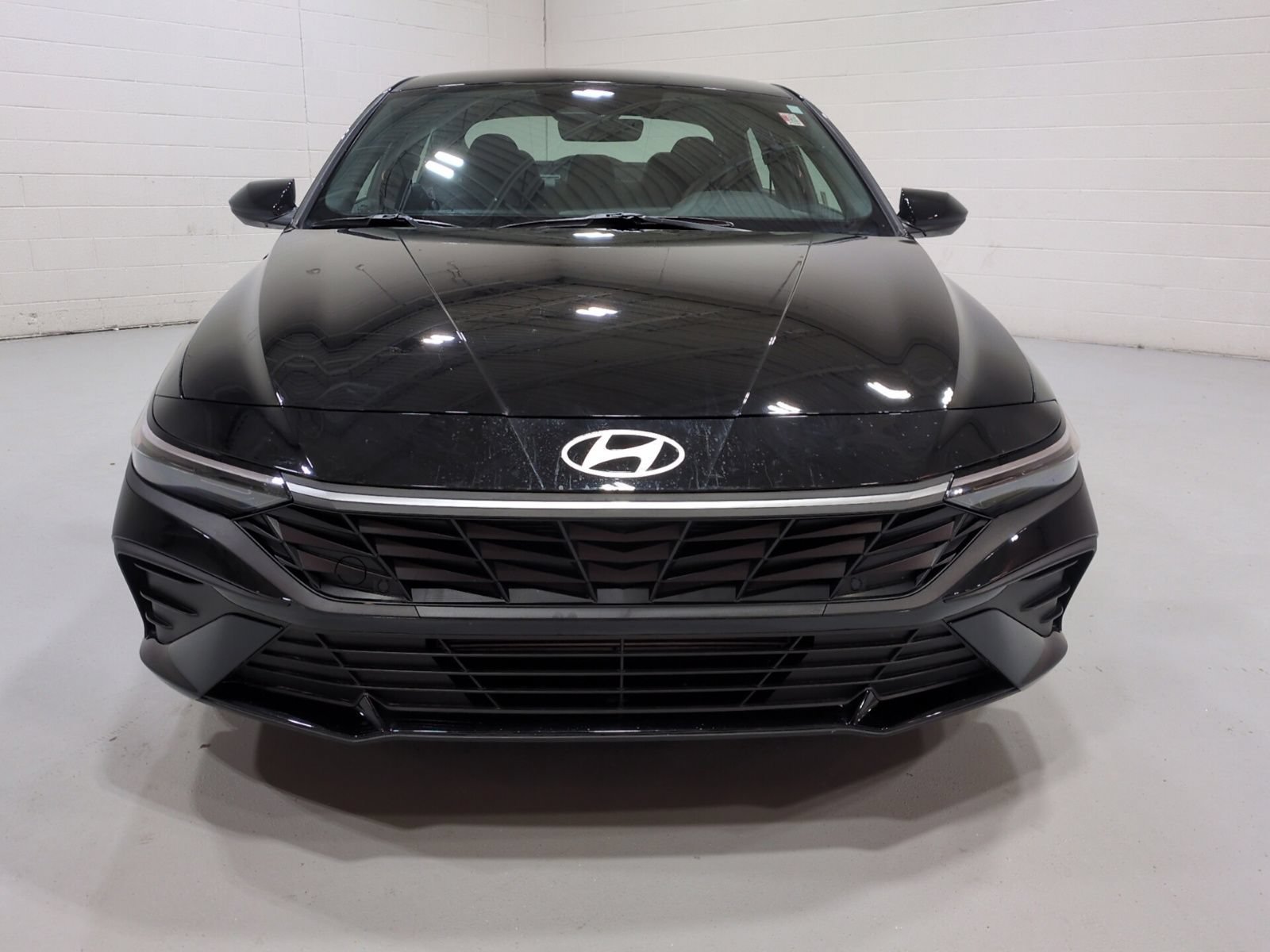 Certified 2025 Hyundai Elantra Sport FWD image 8