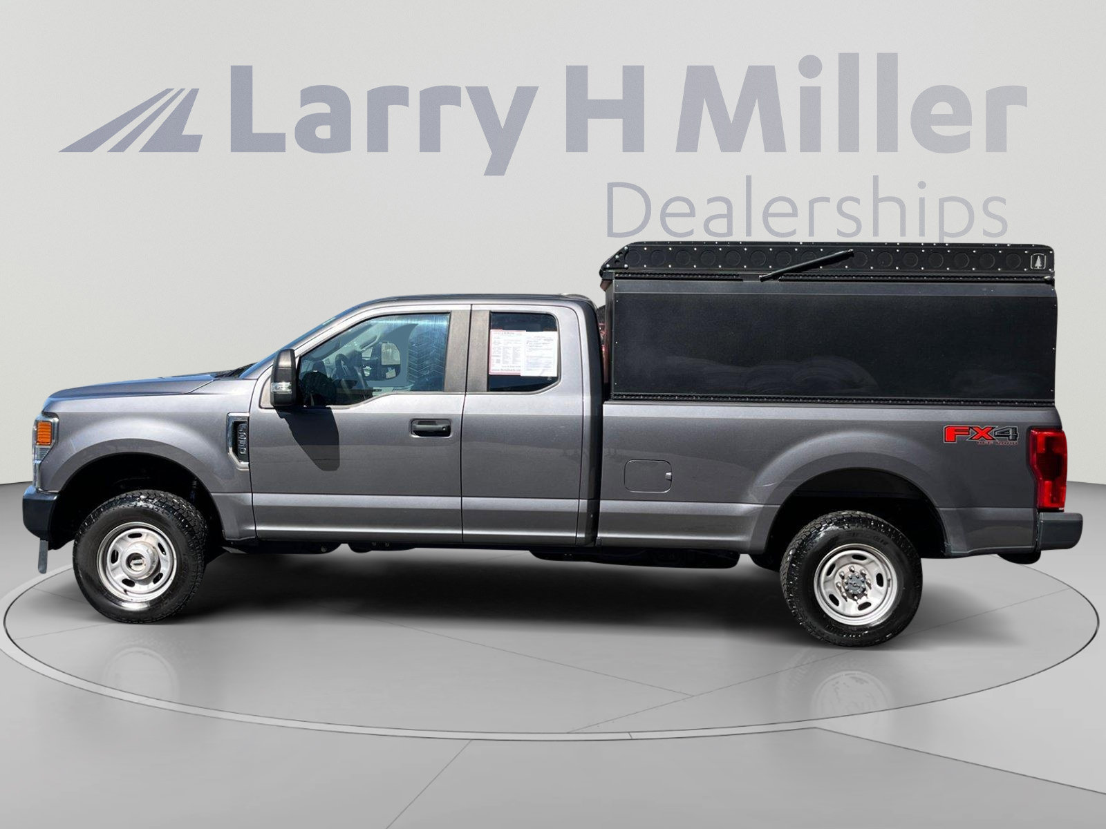 Used 2022 Ford F350 XL w/ Power Equipment Group AWD/4WD image 2