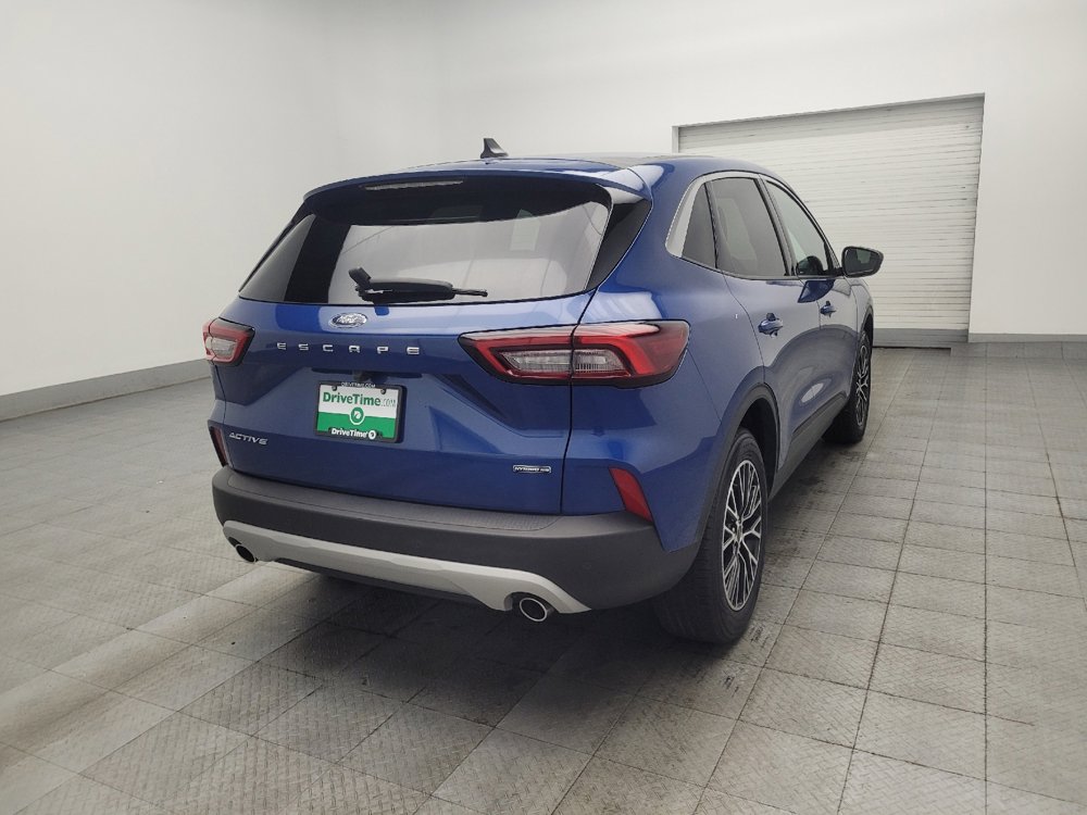 Used 2023 Ford Escape Active w/ Tech Pack #1 AWD/4WD image 9