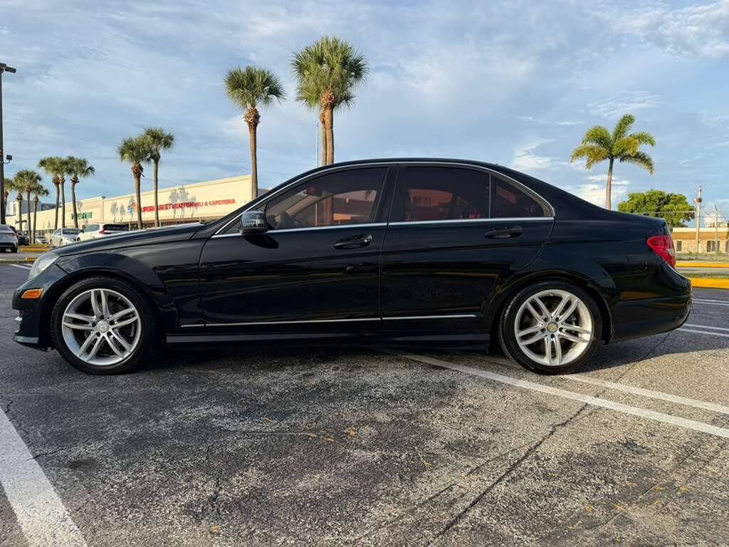 Used 2013 Mercedes-Benz C 250 Sedan image 2