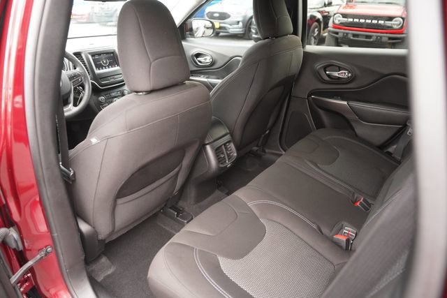 Used 2020 Jeep Cherokee Latitude image 11