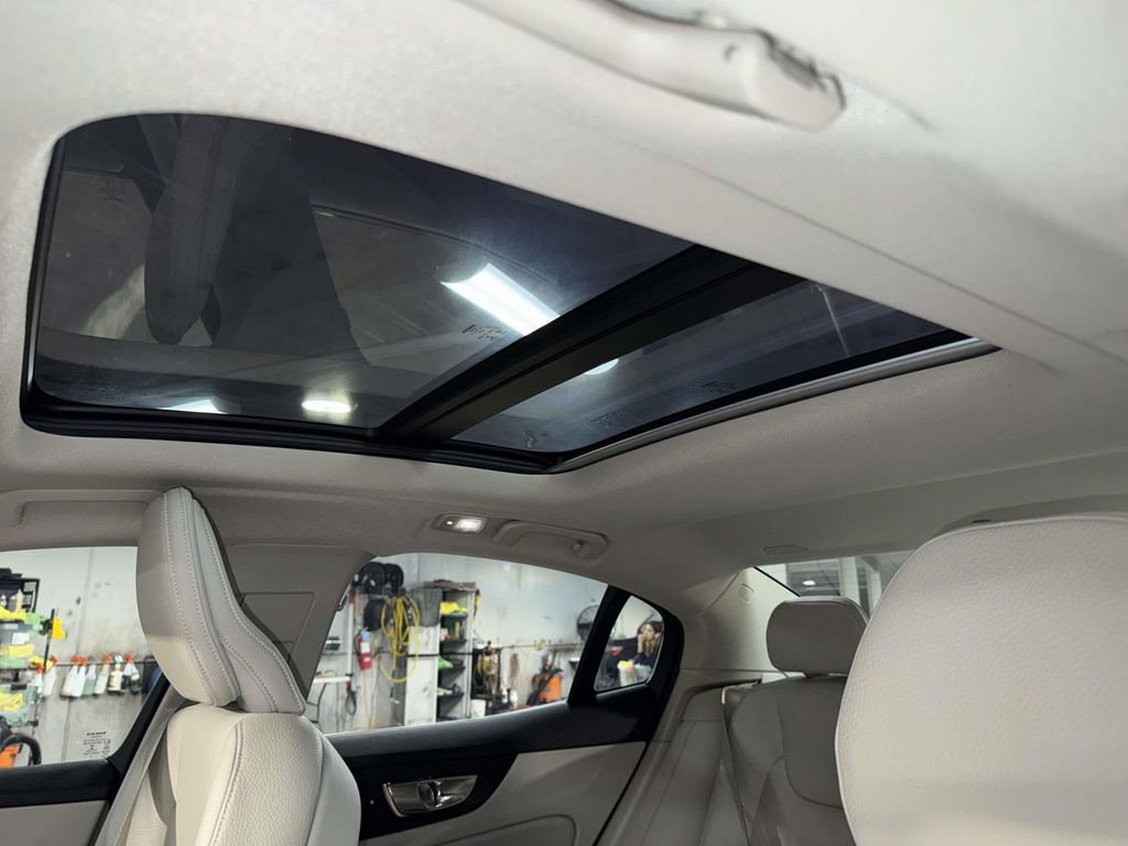 Used 2023 Volvo S60 T8 Plus w/ Climate Package AWD/4WD image 21