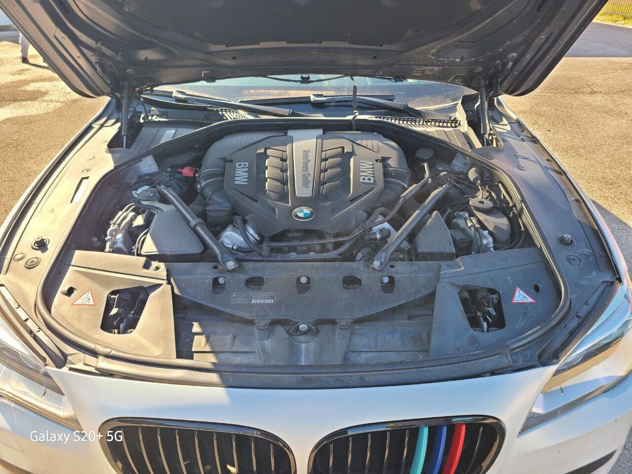 Used 2014 BMW 750Li xDrive image 33