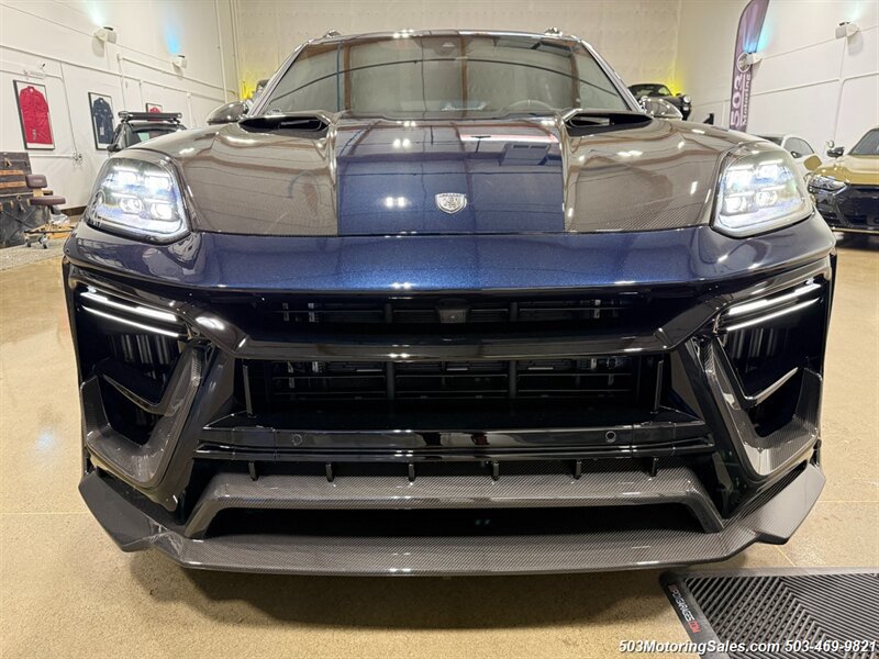 Used 2024 Porsche Cayenne Turbo AWD/4WD image 21