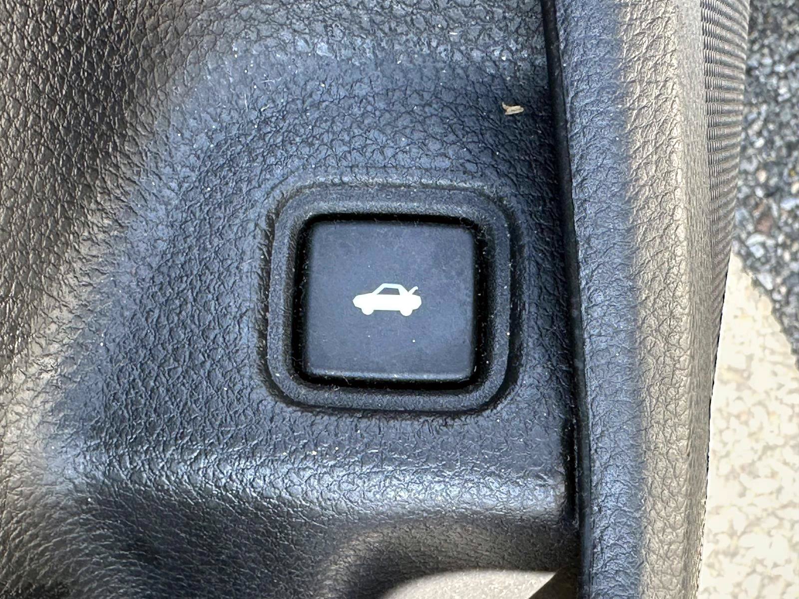 Used 2019 Honda Accord EX image 17