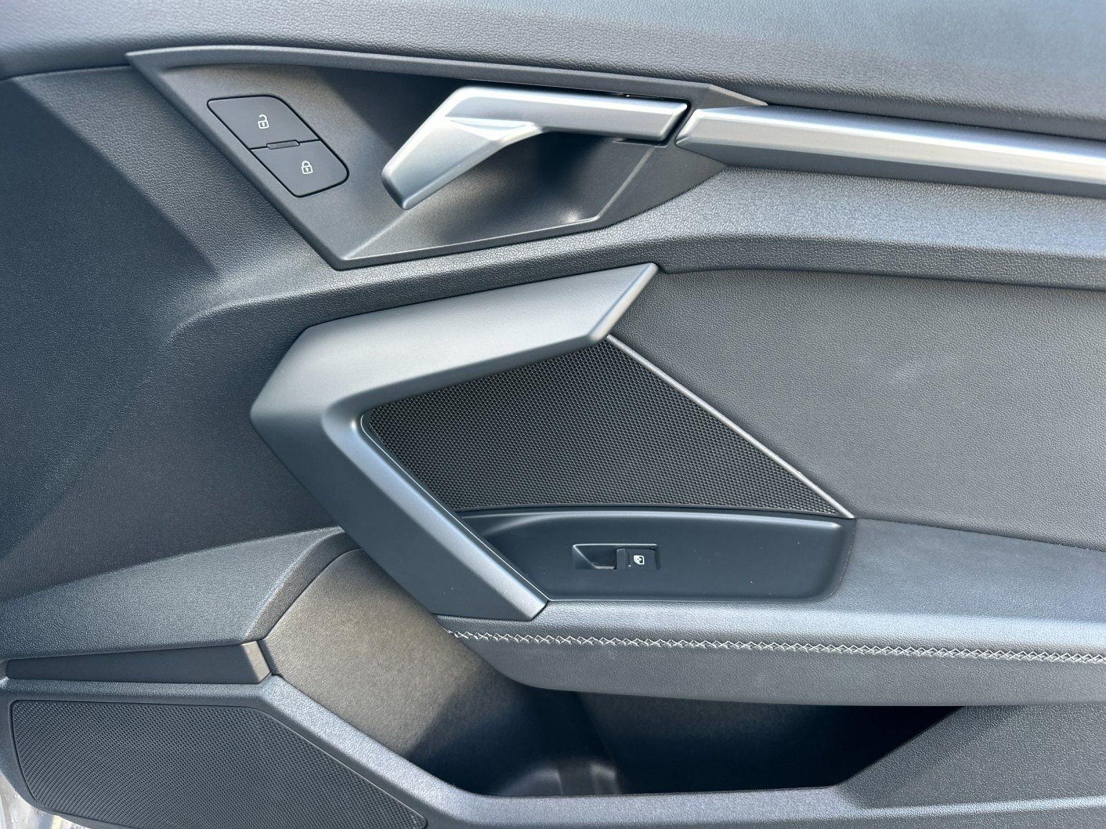 Used 2024 Audi A3 2.0T Premium image 19