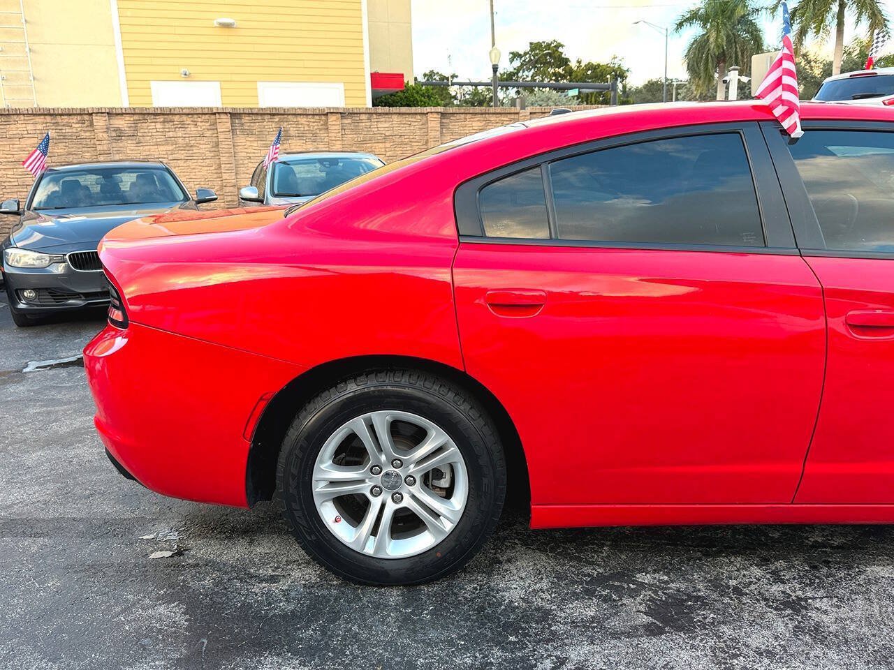 Used 2022 Dodge Charger SXT RWD image 14