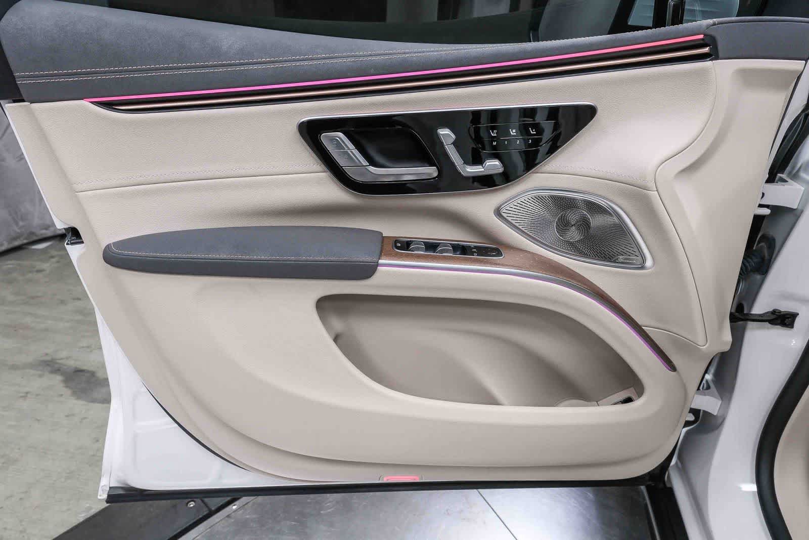 Certified 2023 Mercedes-Benz EQS 450+ SUV image 25